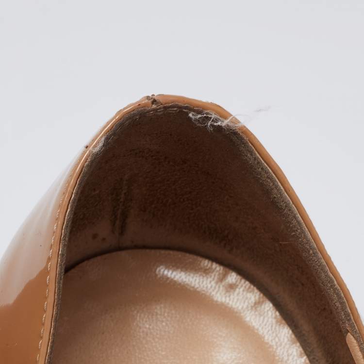 مملوكة مسبقًا Christian Louboutin Beige Patent Leather You You Peep Toe Pumps Size 38
