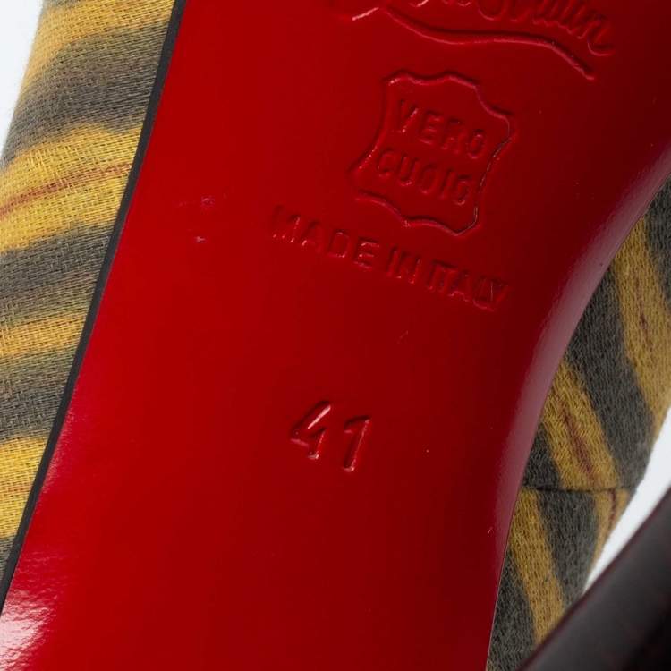 Pre Owned Christian Louboutin Tri-Color Printed Canvas Very Prive Peep-Toe Pumps Size 41