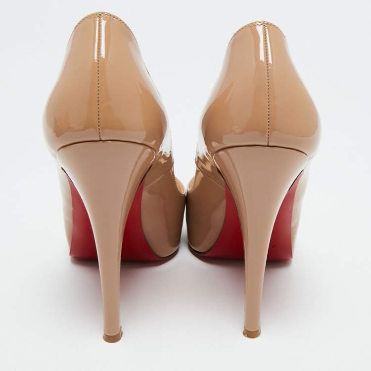 مملوكة مسبقًا Christian Louboutin Beige Patent Leather Very Prive Peep-Toe Pumps Size 36