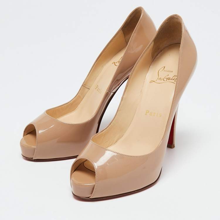 مملوكة مسبقًا Christian Louboutin Beige Patent Leather Very Prive Peep-Toe Pumps Size 36