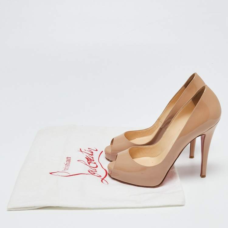 مملوكة مسبقًا Christian Louboutin Beige Patent Leather Very Prive Peep-Toe Pumps Size 36