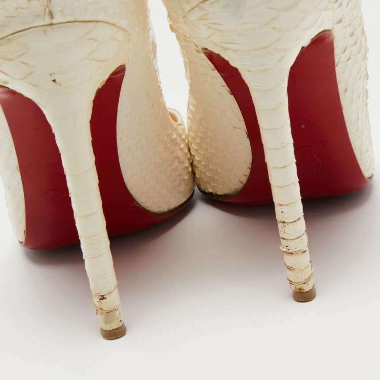 Pre Owned Christian Louboutin White Python Leather So Kate Pointed Toe Pumps Size 40