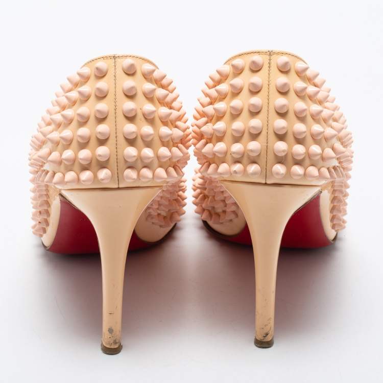 Pre Owned Christian Louboutin Light Peach Patent Leather Pigalle Spikes Pumps Size 36.5 