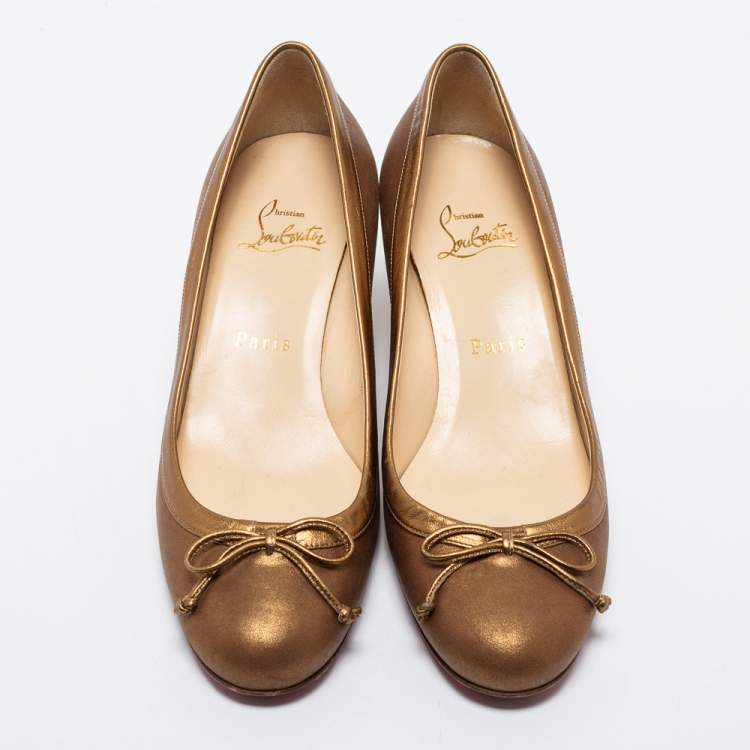 Pre Owned Christian Louboutin Bronze Leather Bow Round Toe Pumps Size 37