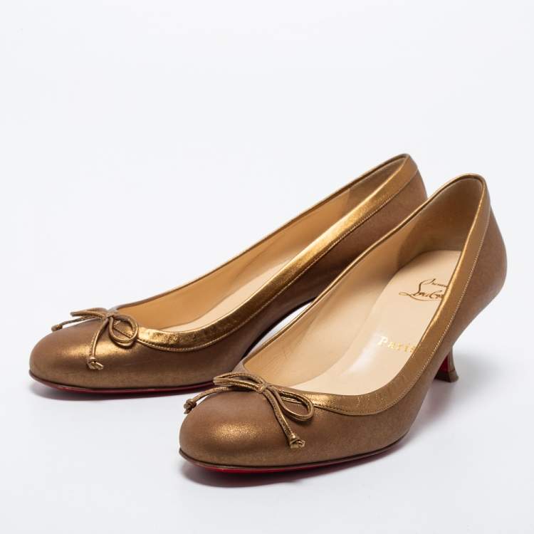 Pre Owned Christian Louboutin Bronze Leather Bow Round Toe Pumps Size 37