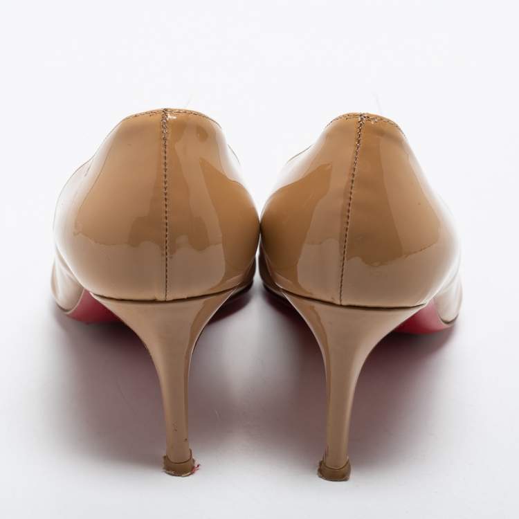 Pre Owned Christian Louboutin Beige Patent Leather Pumps Size 36