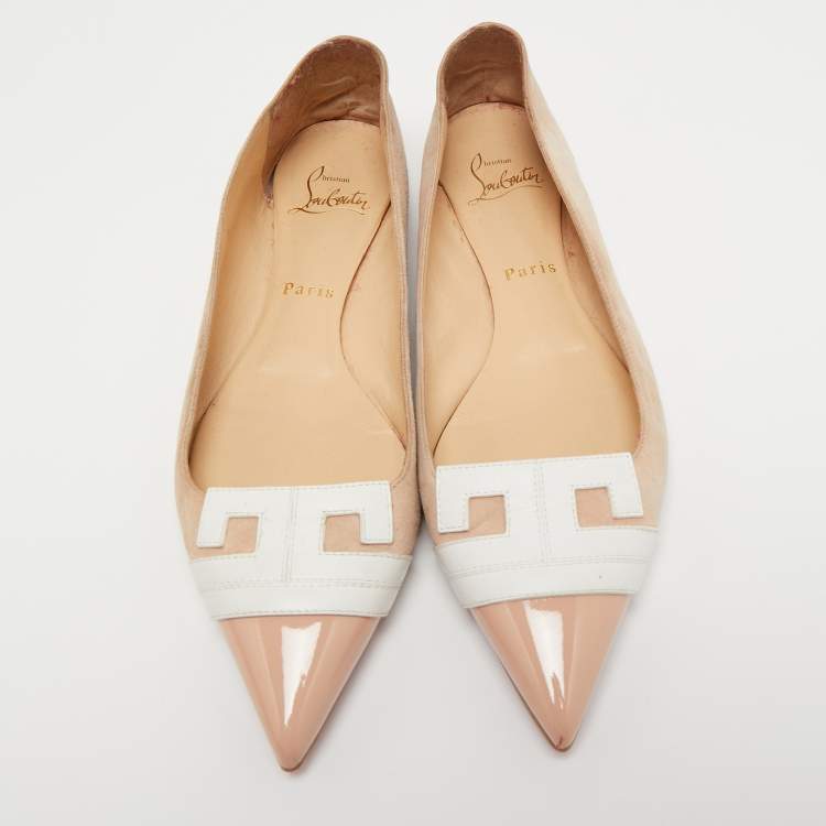 مملوكة مسبقًا Christian Louboutin Beige/White Patent and Leather Ballet Flats Size 38.5