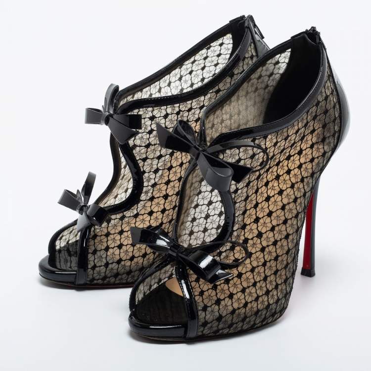 Black louboutin outlet booties