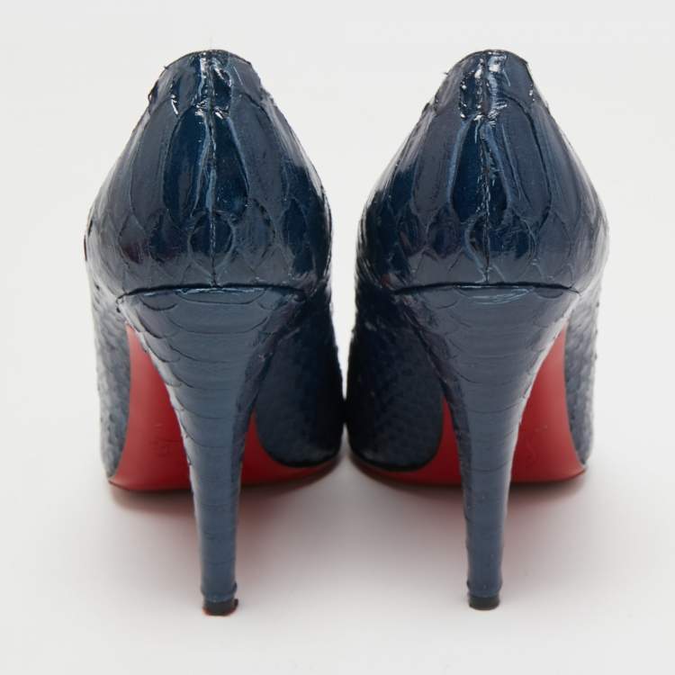 مملوكة مسبقًا Christian Louboutin Navy Blue Python Simple Pumps Size 37