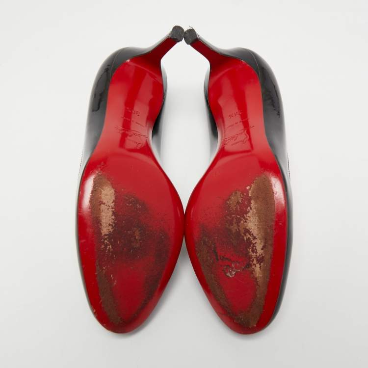 مملوكة مسبقًا Christian Louboutin Black Patent Leather Simple Pumps Size 36.5