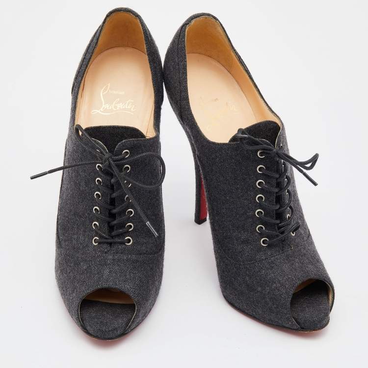 مملوكة مسبقًا Christian Louboutin Grey Felt Fabric Flannel Lady Peep Toe Lace Up Oxford Booties Size 38