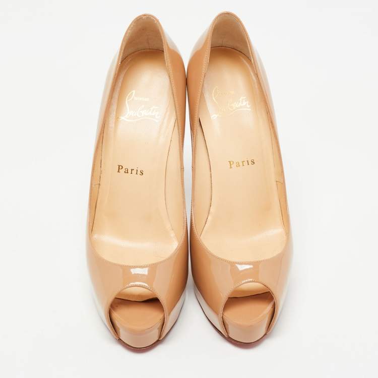 Pre Owned Christian Louboutin Beige Patent Leather Vendome Pumps Size 38.5