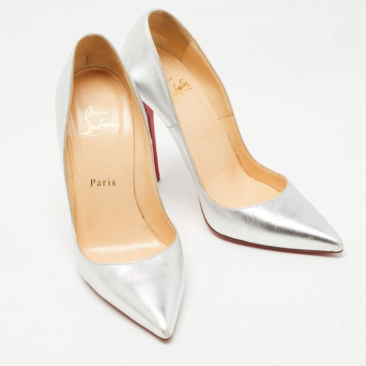 Pre Owned Christian Louboutin Silver Leather So Kate Pumps Size 37.5