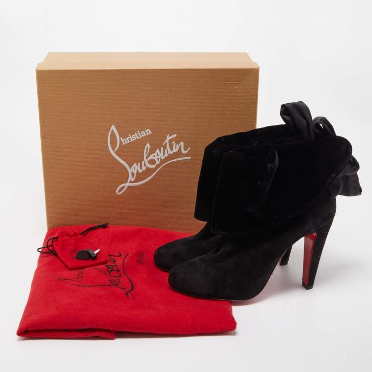 Pre Owned Christian Louboutin Black Suede Kristofa Ankle Booties Size 40.5