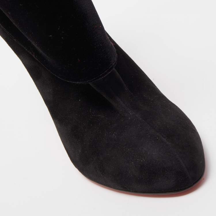 Pre Owned Christian Louboutin Black Suede Kristofa Ankle Booties Size 40.5