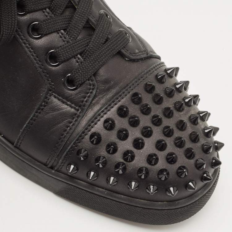 Pre Owned Christian Louboutin Black Leather Louis Junior Spikes Sneakers Size 40.5