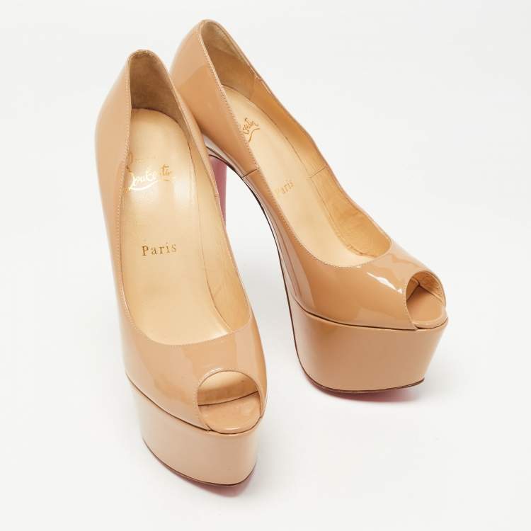 Pre Owned Christian Louboutin Beige Patent Leather Jamie Platform Pumps Size 38.5