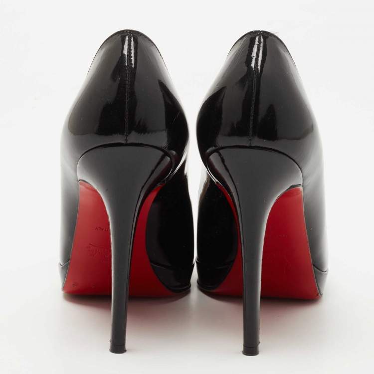 مملوكة مسبقًا Christian Louboutin Black Patent Leather New Simple Pumps Size 37