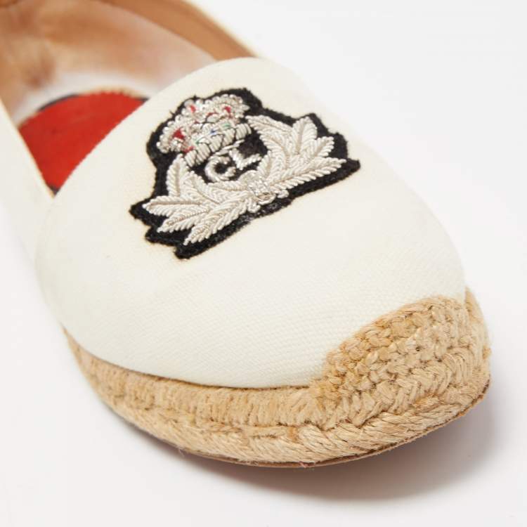 Pre Owned Christian Louboutin Off White Canvas Gala Embroidered Crest Espadrille Flats Size 36