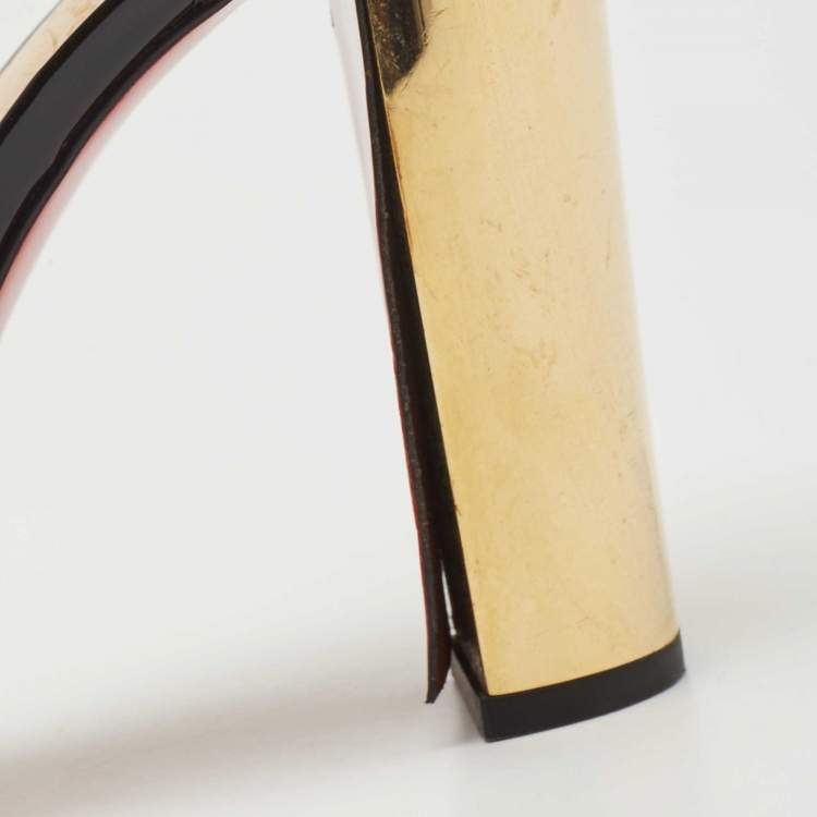 Pre Owned Christian Louboutin Black/Off White Patent Leather T Strap Pumps Size 40.5