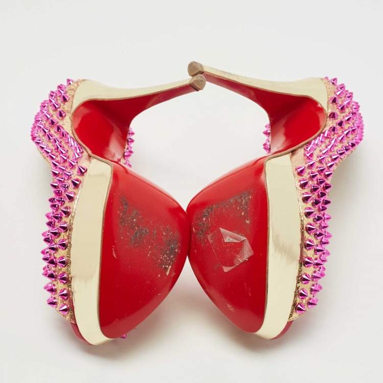 مملوكة مسبقًا Christian Louboutin Metallic Gold/Pink Leather Lady Peep Toe Spike Platform Pumps Size 36