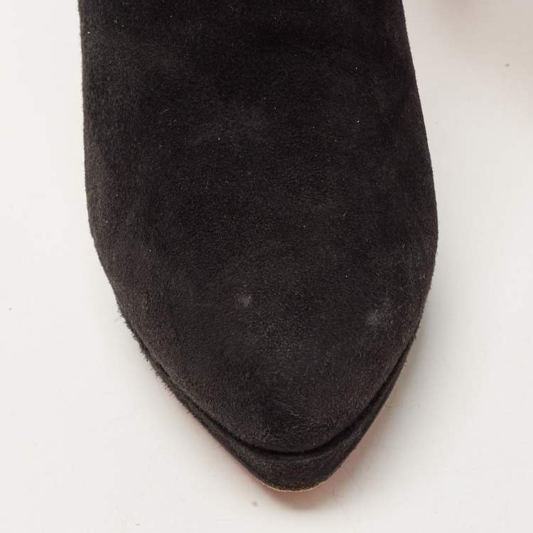 مملوكة مسبقًا Christian Louboutin Black Suede Belle Ankle Boots Size 39