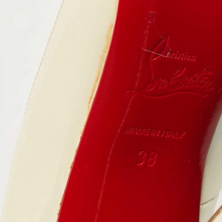 Pre Owned Christian Louboutin Cream Patent Leather So Kate Pumps Size 38