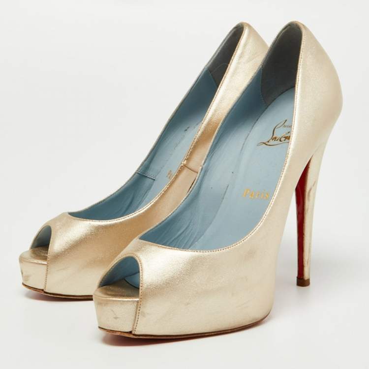 christian louboutin heels 38.5 Very Prive Patent Red Sole Pumps. 