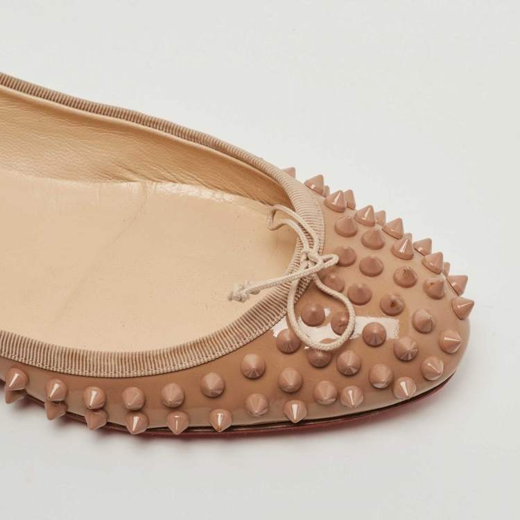 Pre Owned Christian Louboutin Beige Patent Leather Sonietta Spikes Bow Ballet Flats Size 39