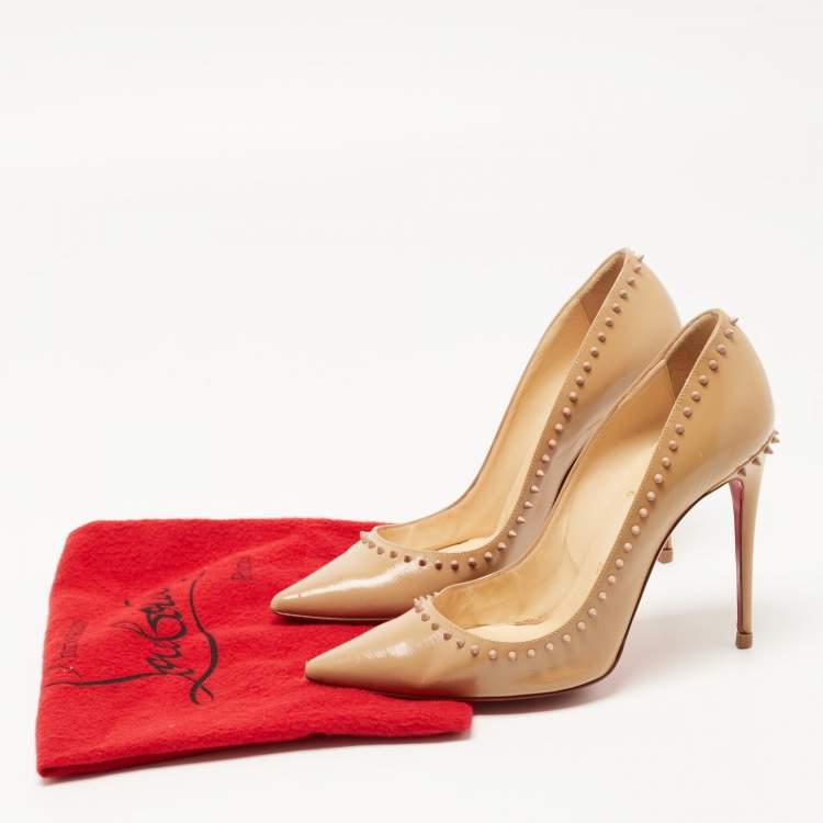 Pre Owned Christian Louboutin Beige Patent Leather Anjalina Spike Pointed Toe Pumps Size 38.5