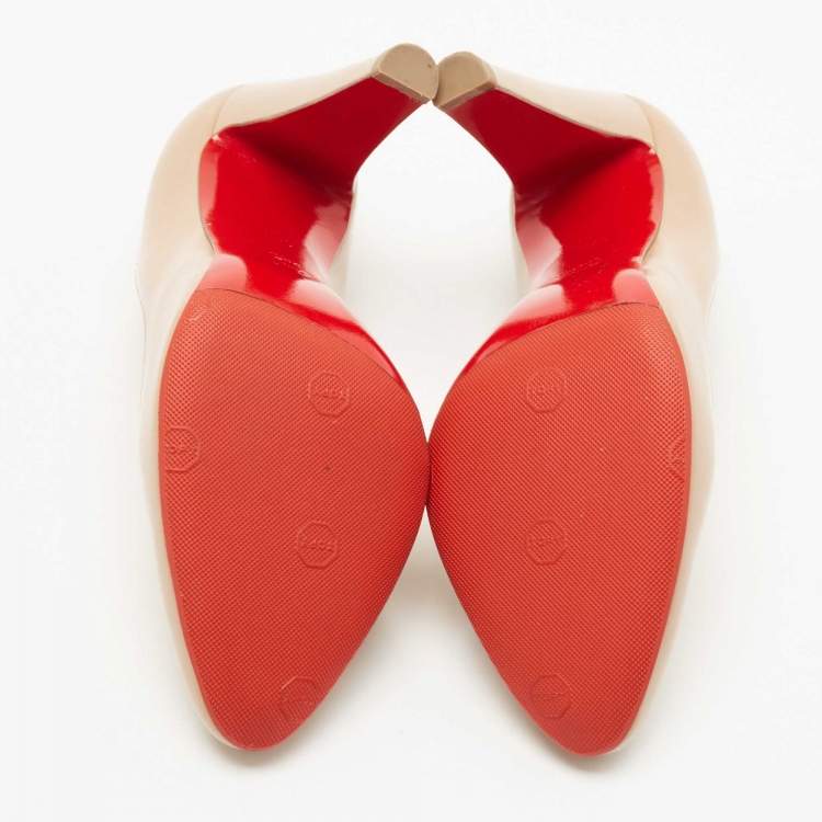 مملوكة مسبقًا Christian Louboutin Beige Leather Pointed Toe Pumps Size 37.5