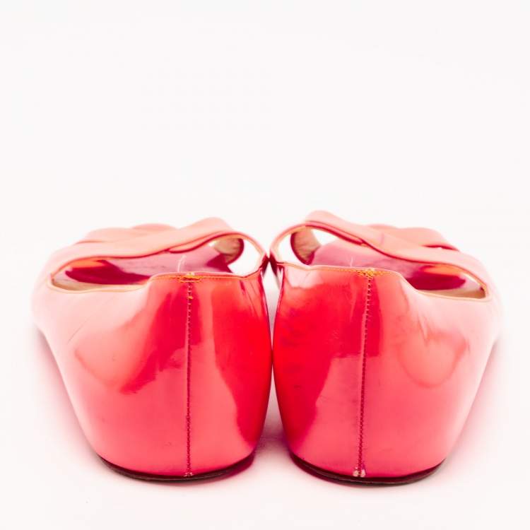 Pre Owned Christian Louboutin Neon Pink Leather Croisette Flats Size 38.5