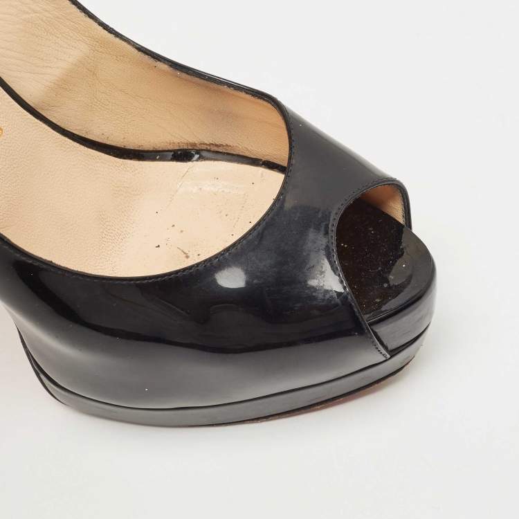 مملوكة مسبقًا Christian Louboutin Black Patent Leather Private Number Pumps Size 39