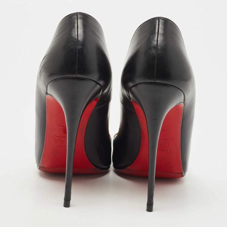 Pre Owned Christian Louboutin Black Leather So Kate Pumps Size 39