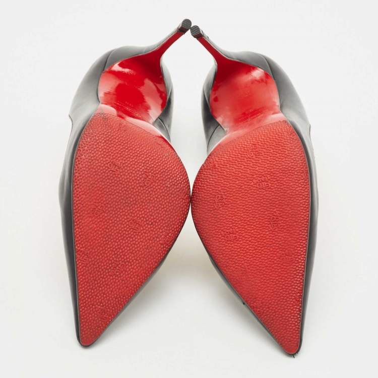 Pre Owned Christian Louboutin Black Leather So Kate Pumps Size 39