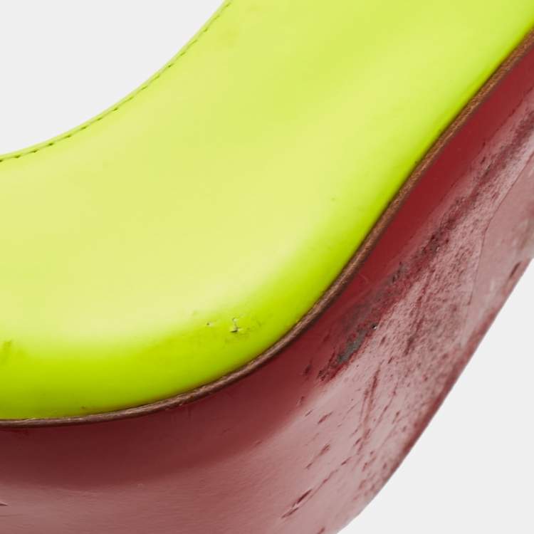 Pre Owned Christian Louboutin Green Leather So Kate Pumps Size 37.5