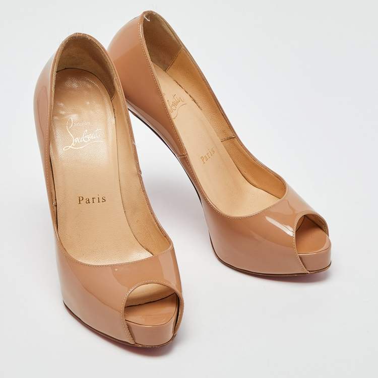 مملوكة مسبقًا Christian Louboutin Beige Patent Leather Very Prive Peep Toe Platform Pumps Size 36.5