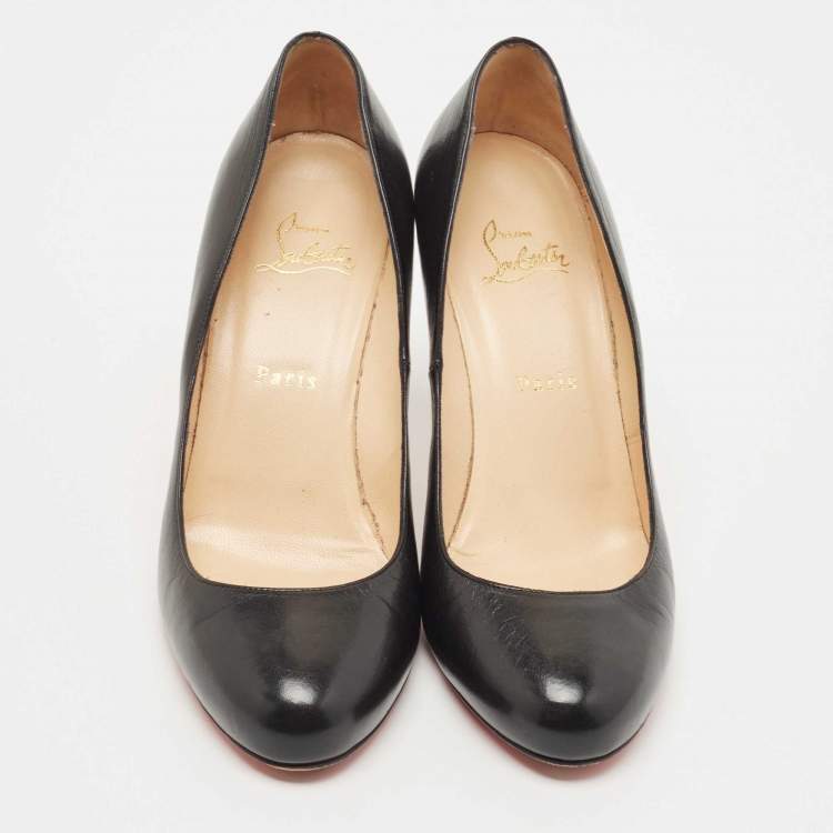 مملوكة مسبقًا Christian Louboutin Black Leather New Simple Pumps Size 39