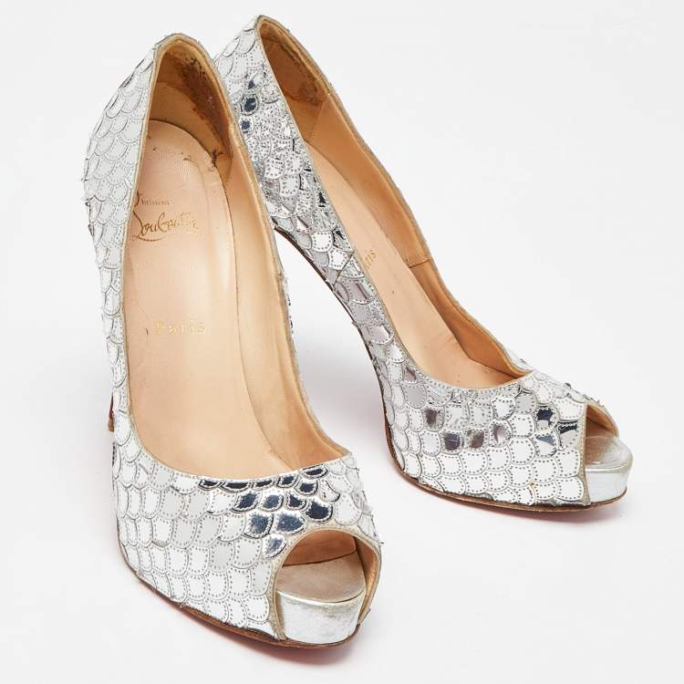 Pre Owned Christian Louboutin Silver Scaled Leather Poseidon Pumps Size 39