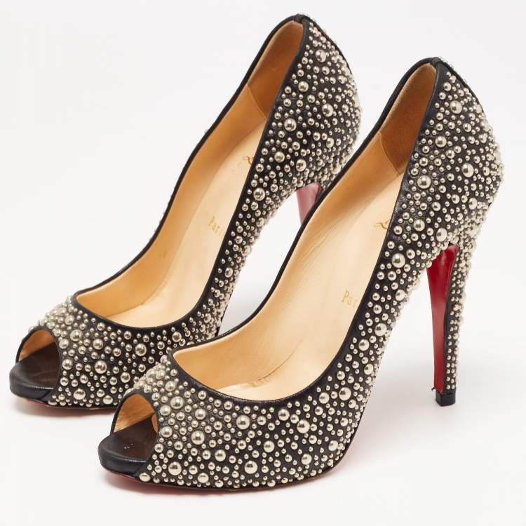 Louboutin clearance studded pumps