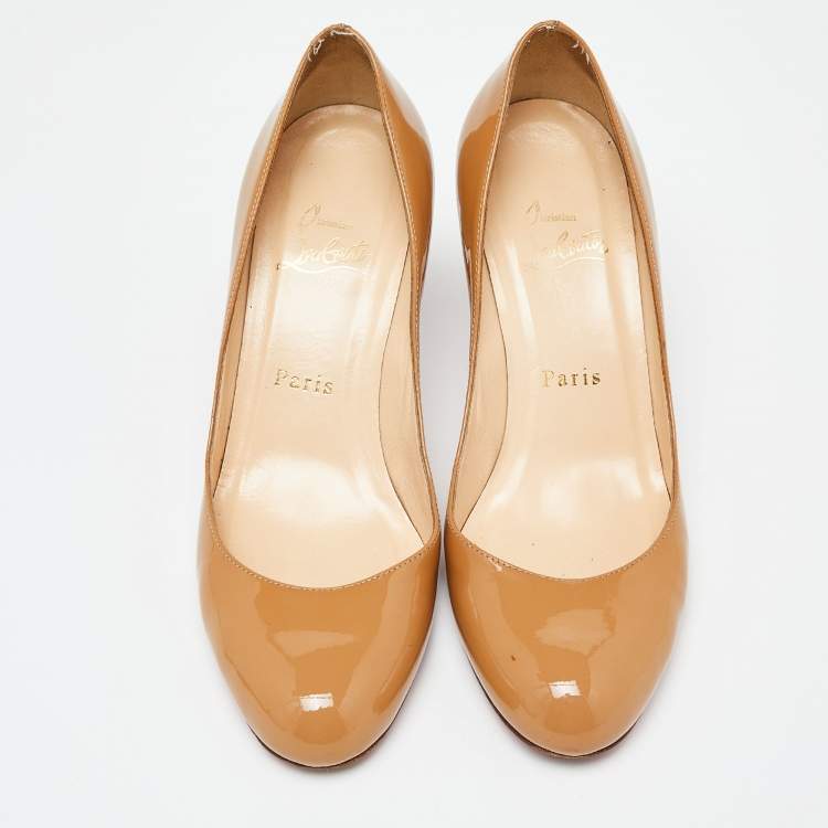 Pre Owned Christian Louboutin Beige Patent Leather Simple Pumps Size 37.5