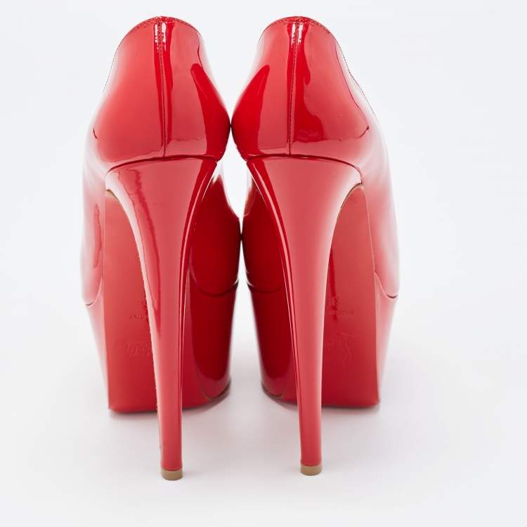 مملوكة مسبقًا Christian Louboutin Red Patent Leather Victoria Platform Pumps Size 36
