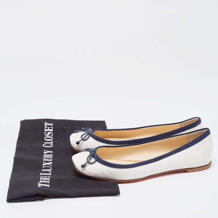 مملوكة مسبقًا Christian Louboutin White/Blue Canvas Ballet Flats Size 37