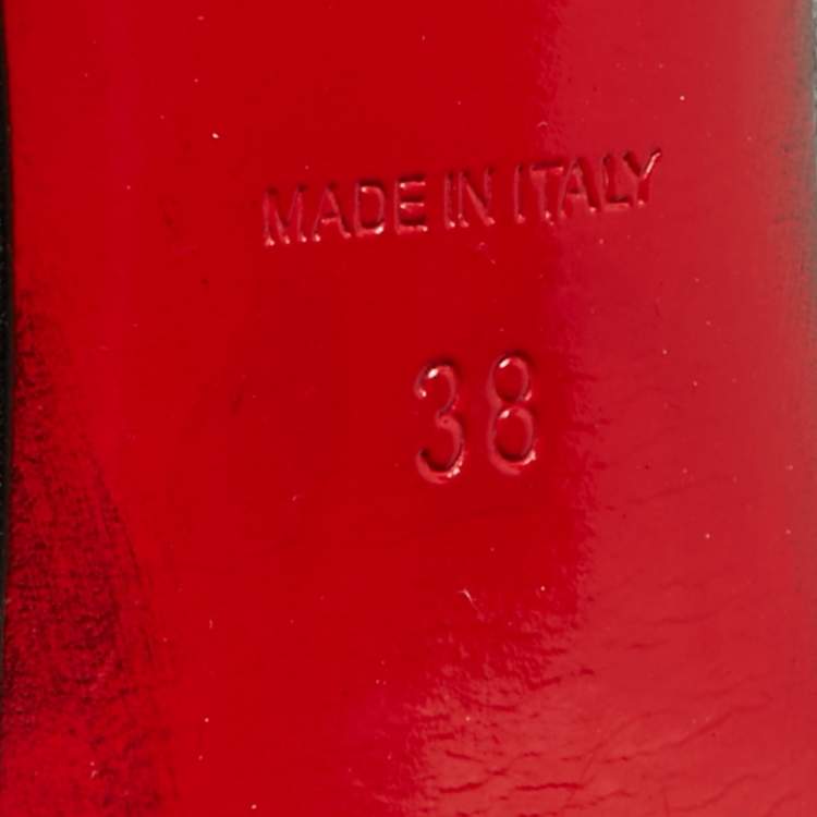 Pre Owned Christian Louboutin Black Leather So Kate Pumps Size 38