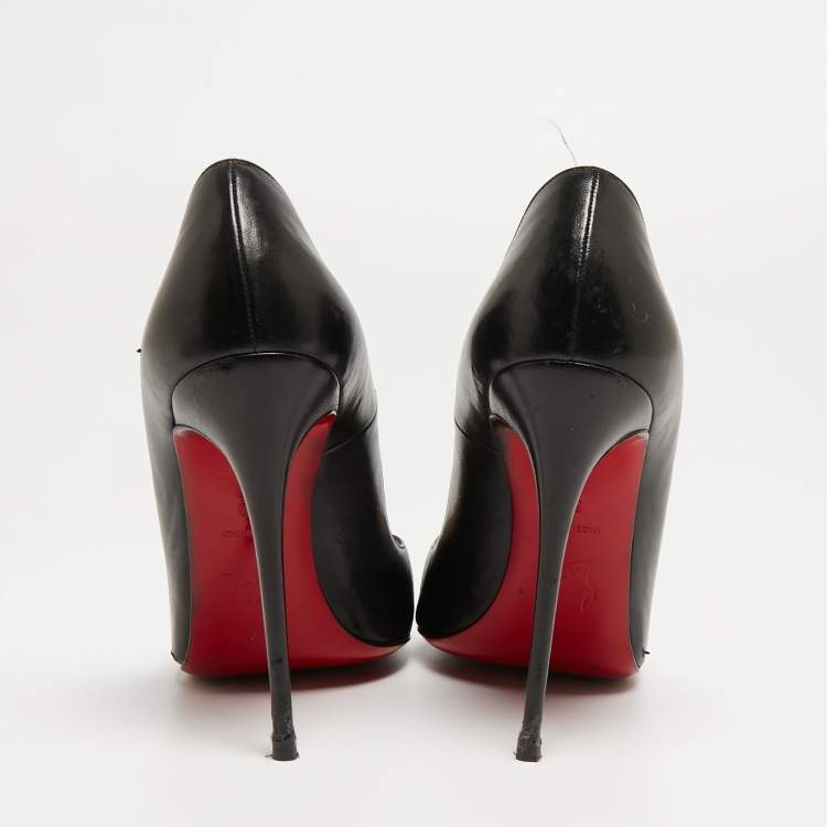 Pre Owned Christian Louboutin Black Leather So Kate Pumps Size 38