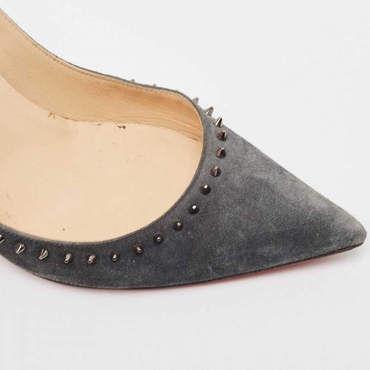مملوكة مسبقًا Christian Louboutin Grey Suede Anjalina Spike Pointed Toe Pumps Size 38.5
