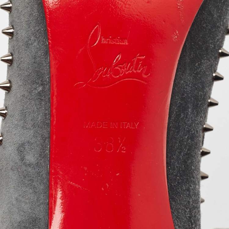 مملوكة مسبقًا Christian Louboutin Grey Suede Anjalina Spike Pointed Toe Pumps Size 38.5