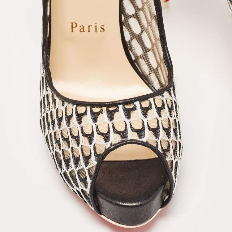 مملوكة مسبقًا Christian Louboutin Black/Cream Mesh and Leather Very Lace Dentelle Pumps Size 38.5