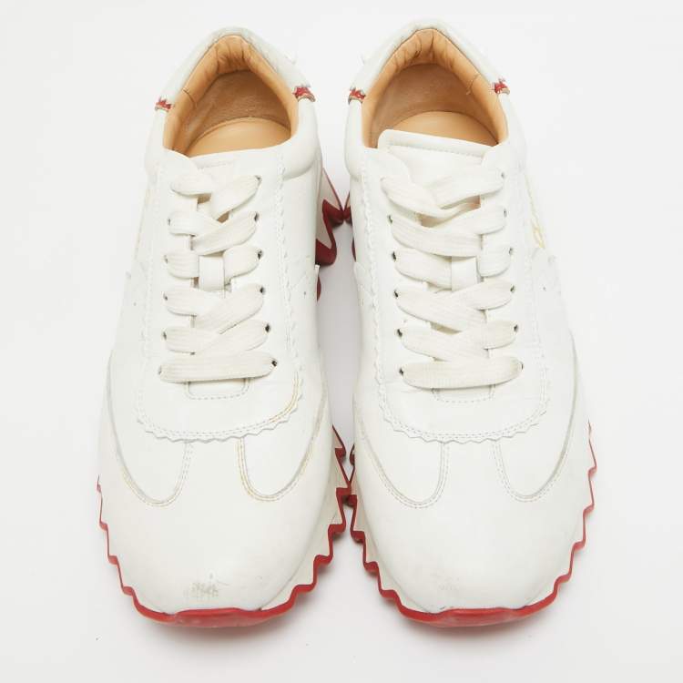 مملوكة مسبقًا Christian Louboutin White Leather Loubi Shark Sneakers Size 38