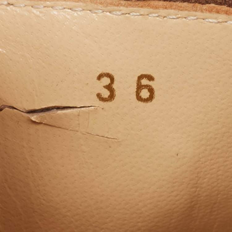Pre Owned Christian Louboutin Silver Textured Leather Hubertus Donna Lace Up Oxfords Size 36